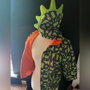 Boy’s dinosaur raincoat! Boys size 7.